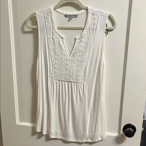 Daniel Rainn White Sleeveless Blouse
